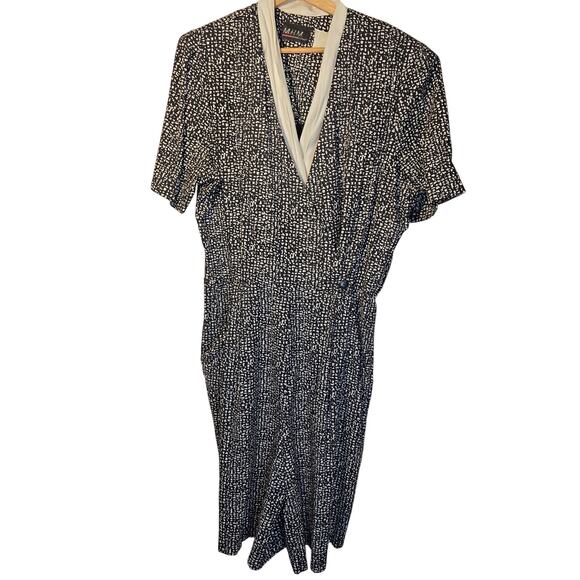 Melissa Harper B&W Print Pantsuit, Size 20W – Chic One-Piece Outfit [0378] - Picture 1 of 9